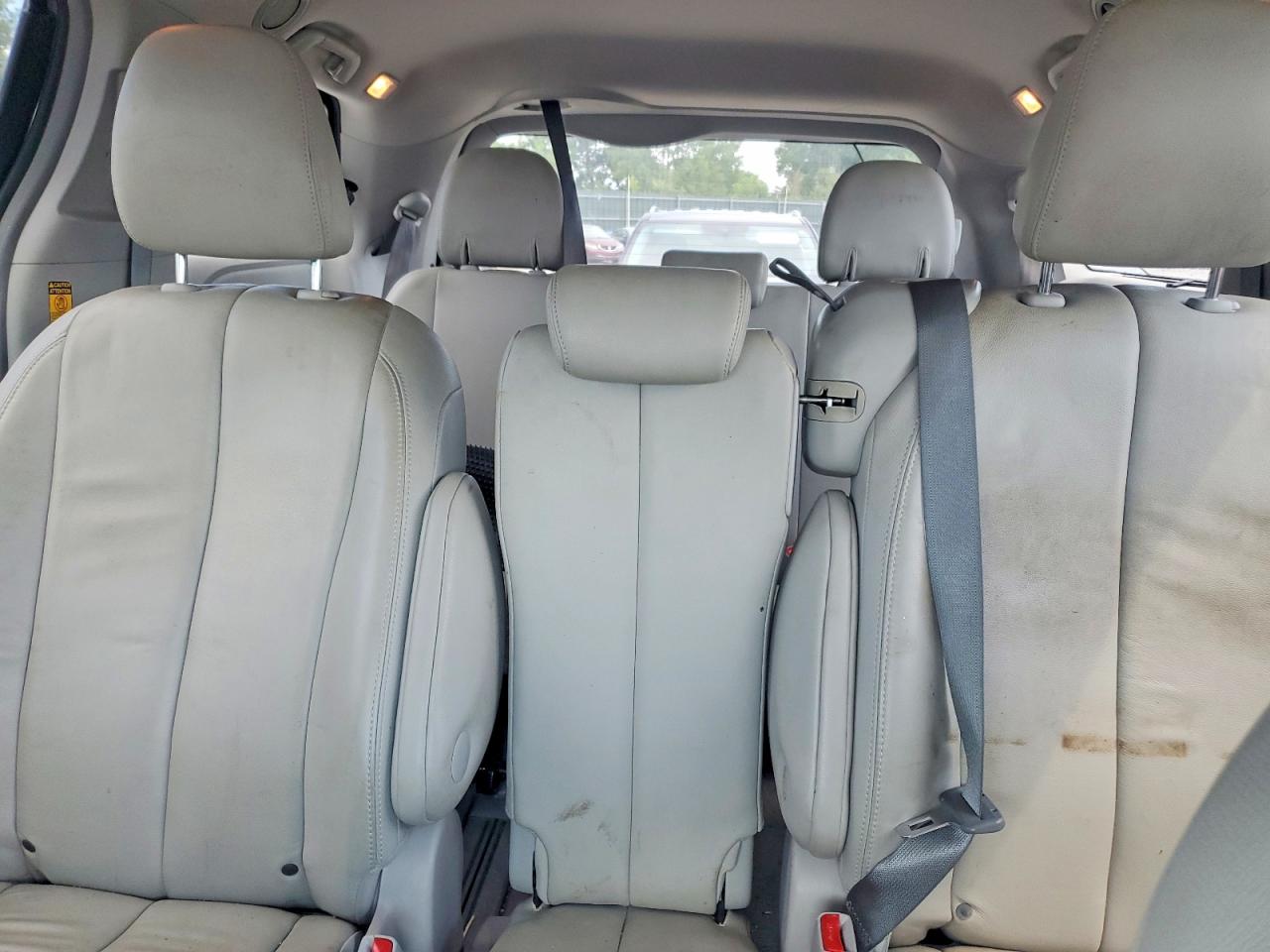 2014 Toyota Sienna Xle 8-passenger Gray vin: 5TDYK3DC5ES515681