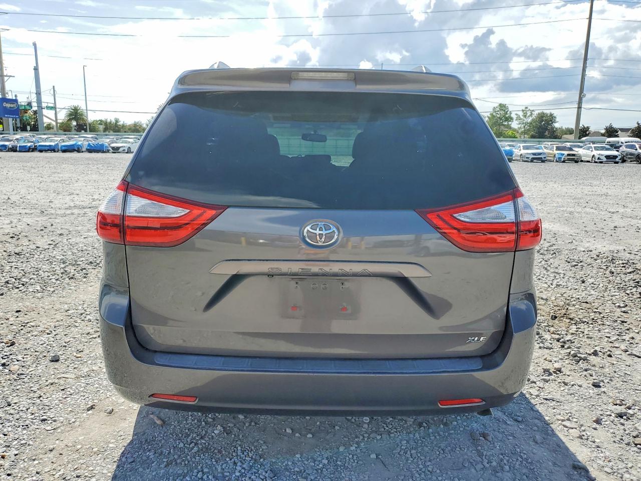 2015 Toyota Sienna Xle 8-passenger Gray vin: 5TDYK3DC5FS547869