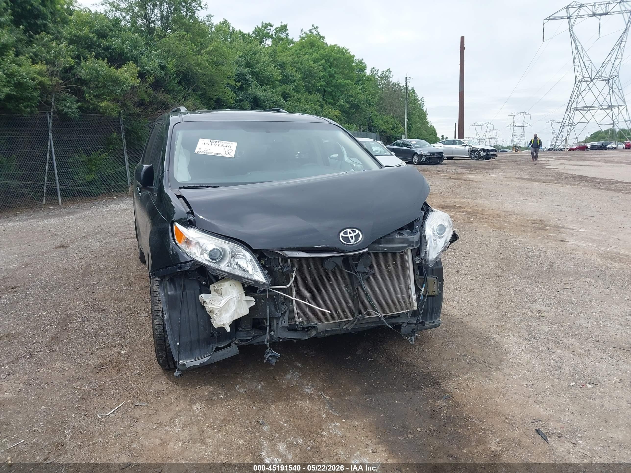 2015 Toyota Sienna Xle 8 Passenger Black vin: 5TDYK3DC5FS588051