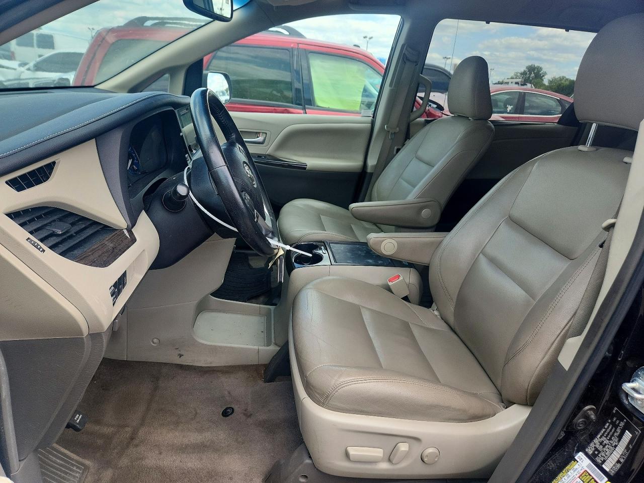 2015 Toyota Sienna Xle 8-passenger Black vin: 5TDYK3DC5FS591970