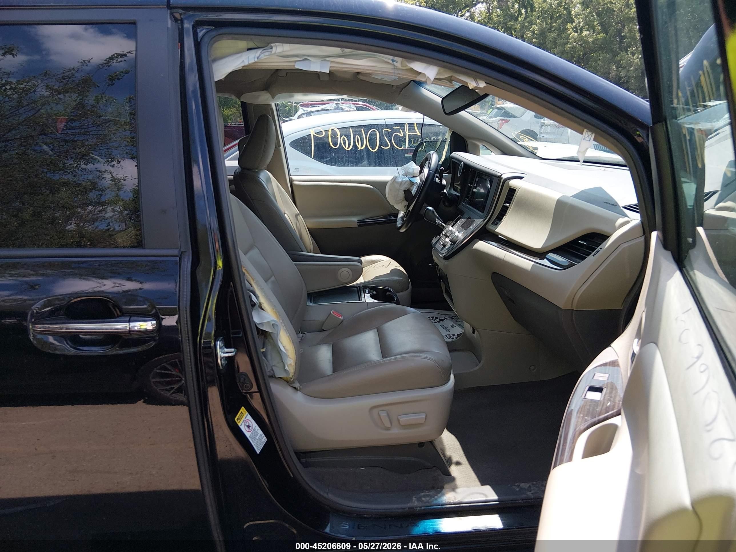 2015 Toyota Sienna Xle 8 Passenger Black vin: 5TDYK3DC5FS599471