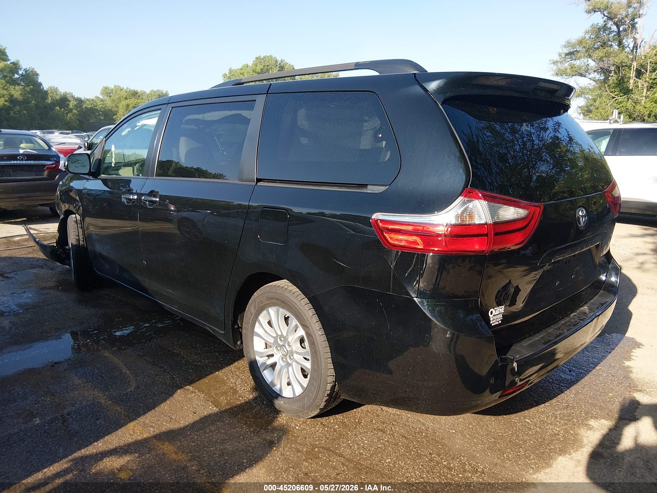 2015 Toyota Sienna Xle 8 Passenger Black vin: 5TDYK3DC5FS599471