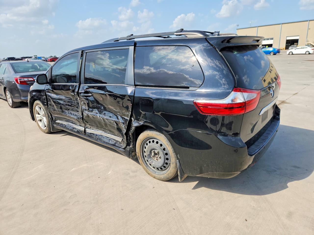 2015 Toyota Sienna Limited Premium 7-passenger Black vin: 5TDYK3DC5FS617984