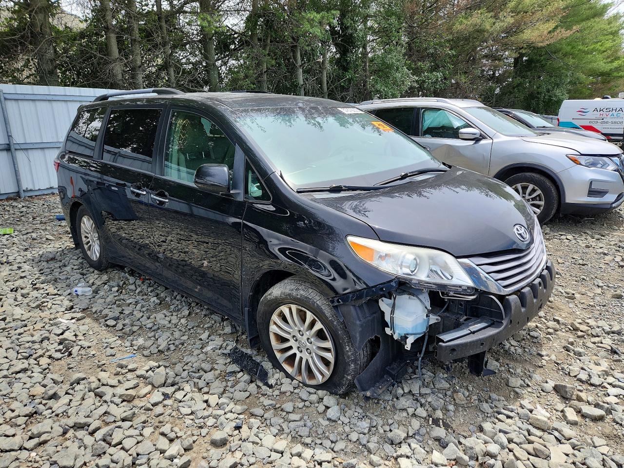 2015 Toyota Sienna Black vin: 5TDYK3DC5FS649835