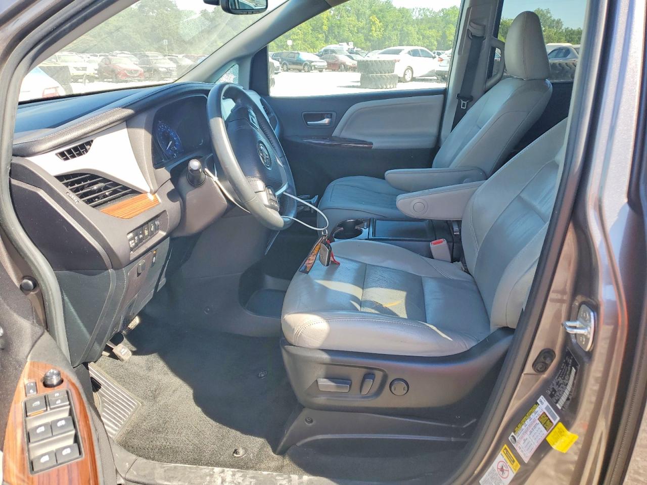2015 Toyota Sienna Limited Premium 7-passenger Gray vin: 5TDYK3DC5FS666084