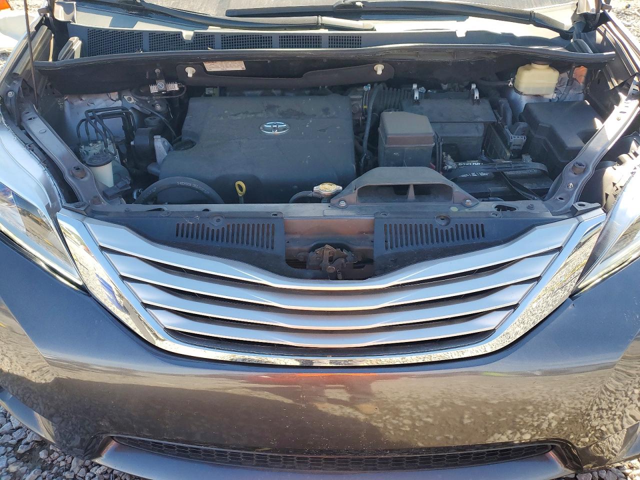 2015 Toyota Sienna Limited Premium 7-passenger Gray vin: 5TDYK3DC5FS666084