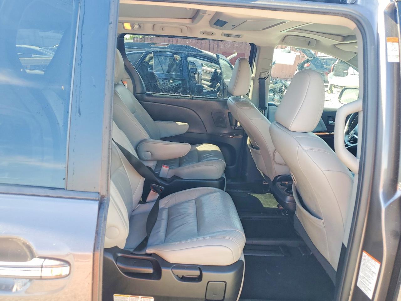 2015 Toyota Sienna Limited Premium 7-passenger Gray vin: 5TDYK3DC5FS666084