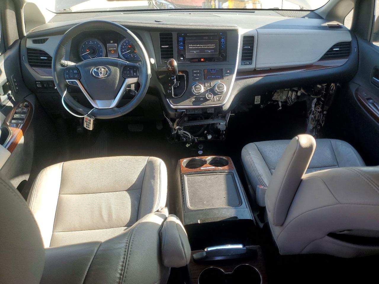 2015 Toyota Sienna Limited Premium 7-passenger Gray vin: 5TDYK3DC5FS682396