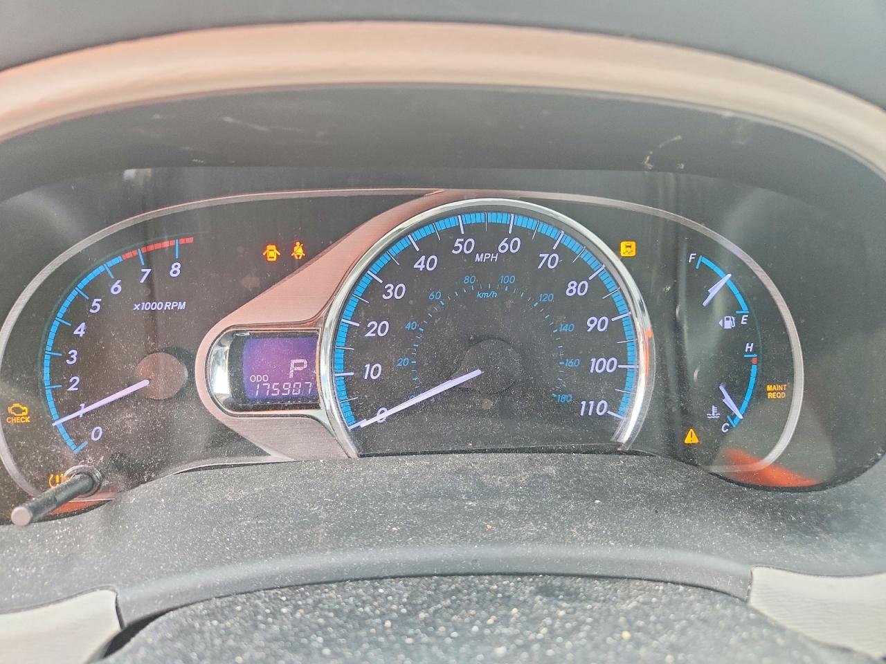 2011 Toyota Sienna Limited 7-passenger Silver vin: 5TDYK3DC6BS041669