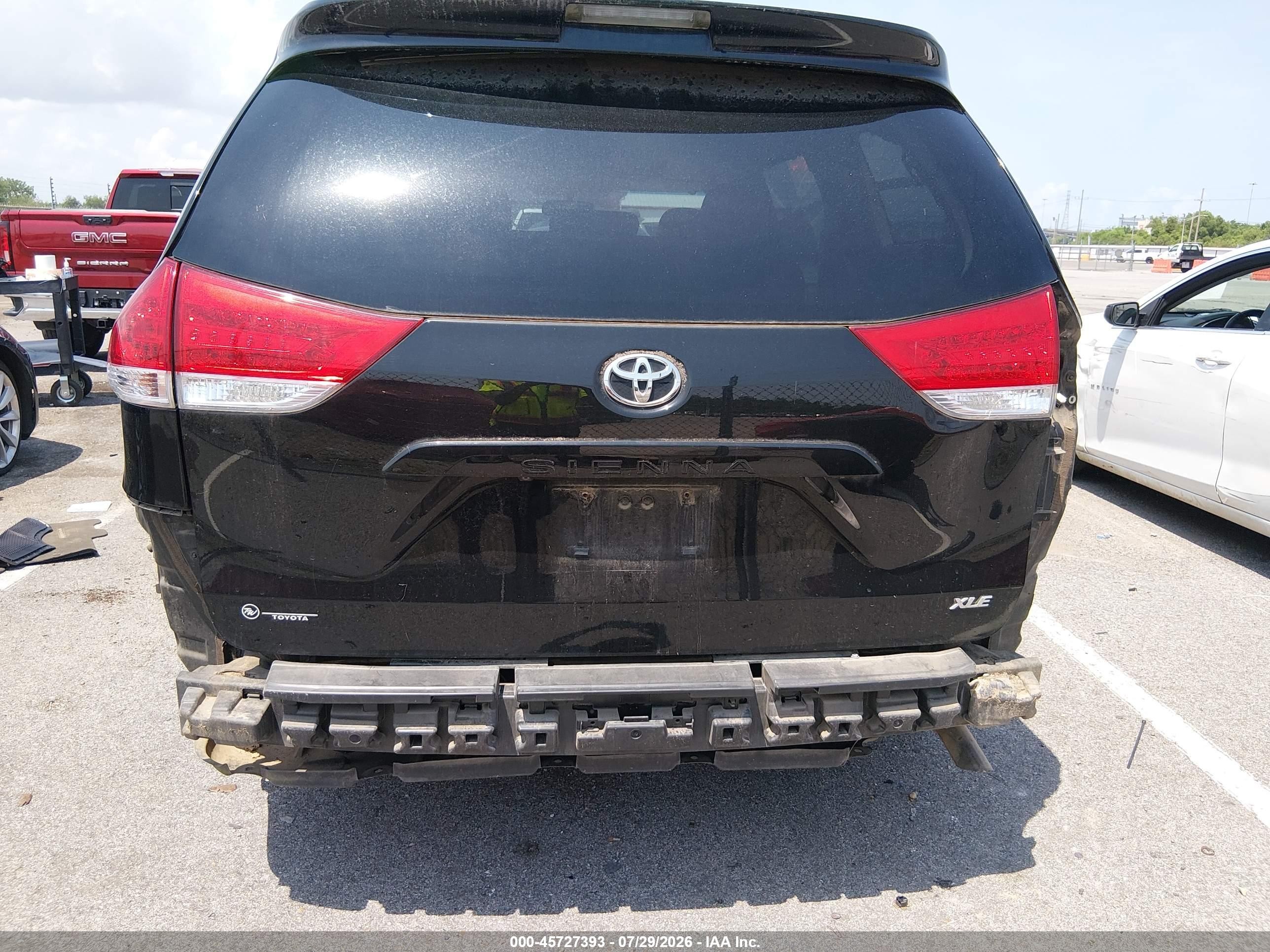 2011 Toyota Sienna Xle V6 Black vin: 5TDYK3DC6BS053451