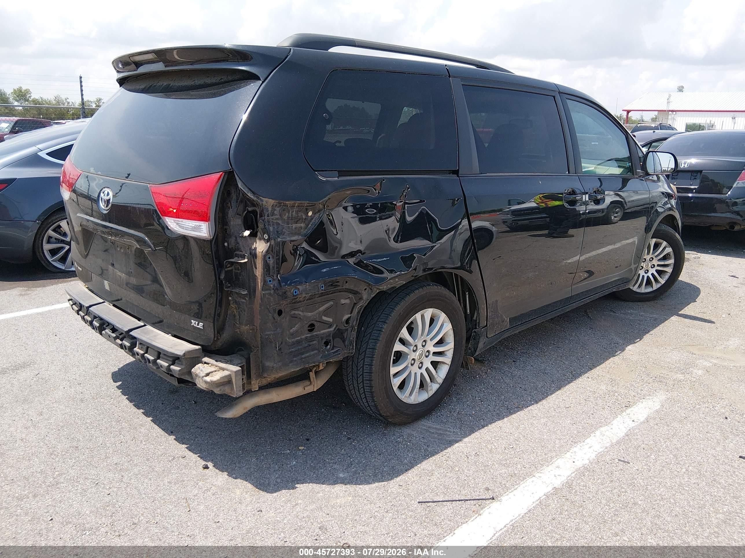 2011 Toyota Sienna Xle V6 Black vin: 5TDYK3DC6BS053451