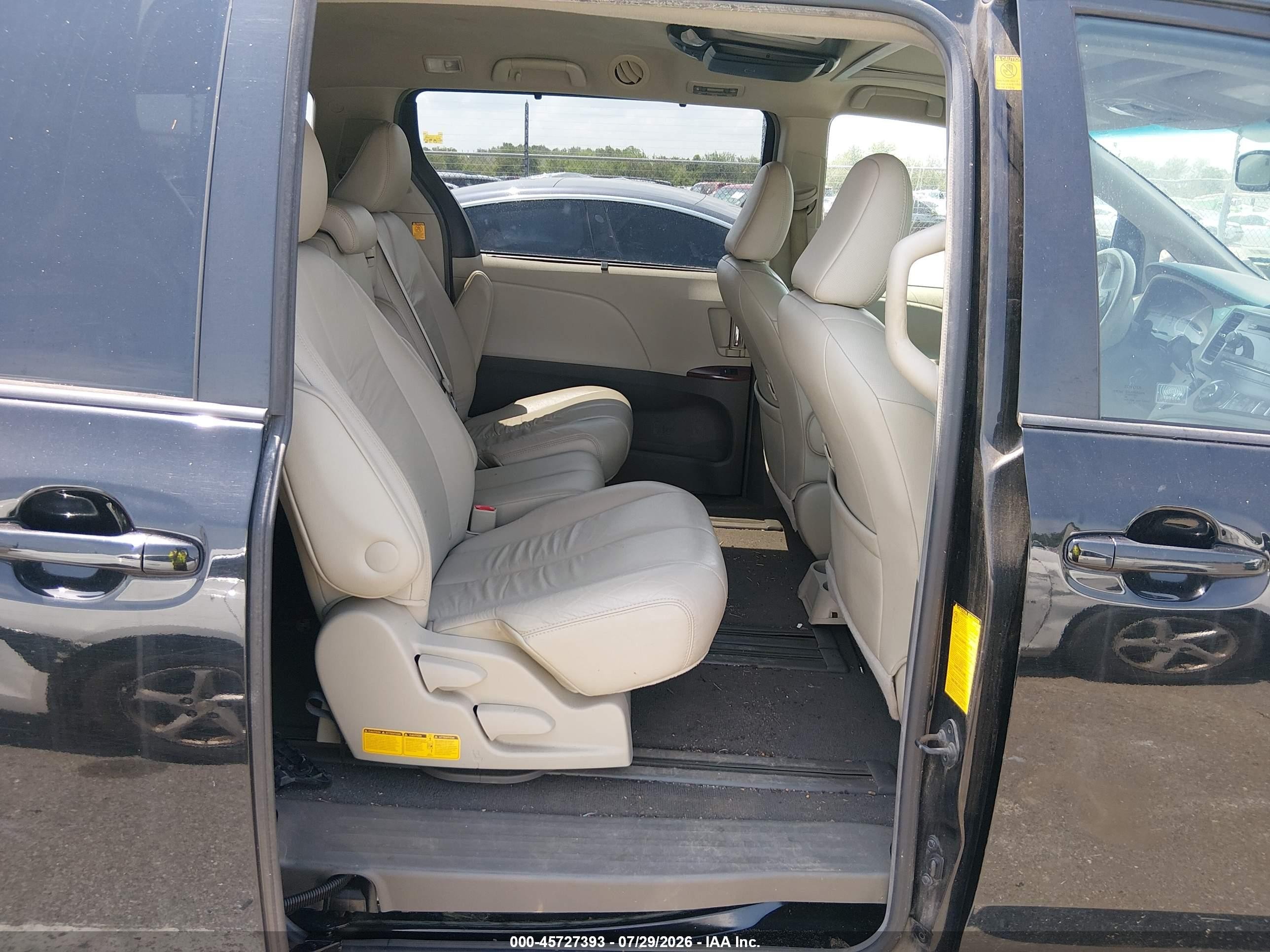 2011 Toyota Sienna Xle V6 Black vin: 5TDYK3DC6BS053451