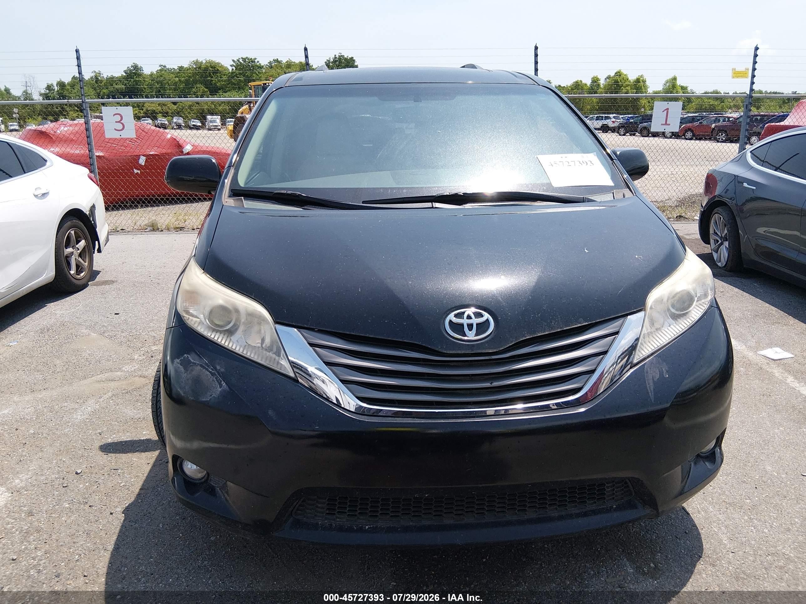2011 Toyota Sienna Xle V6 Black vin: 5TDYK3DC6BS053451