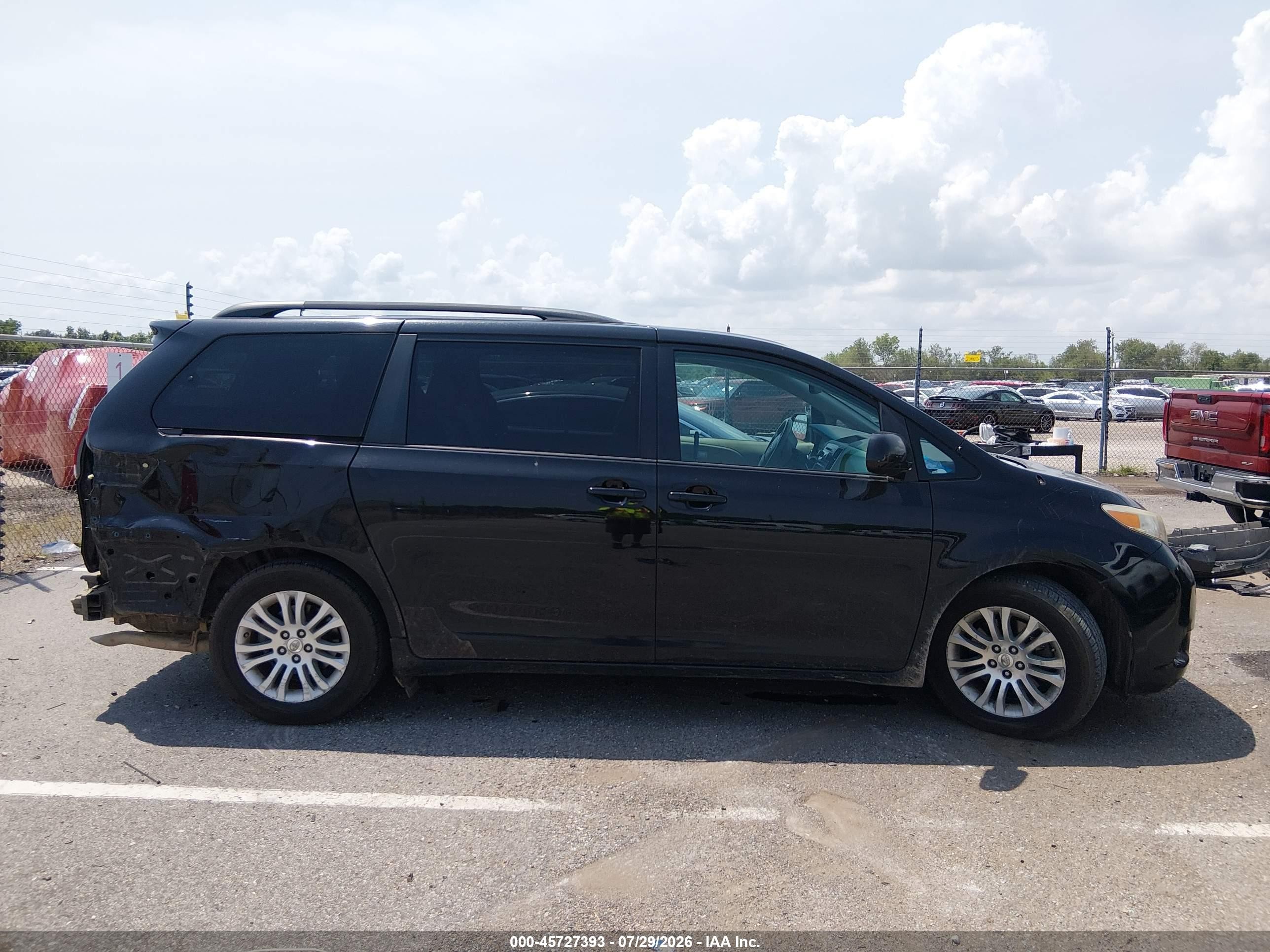 2011 Toyota Sienna Xle V6 Black vin: 5TDYK3DC6BS053451