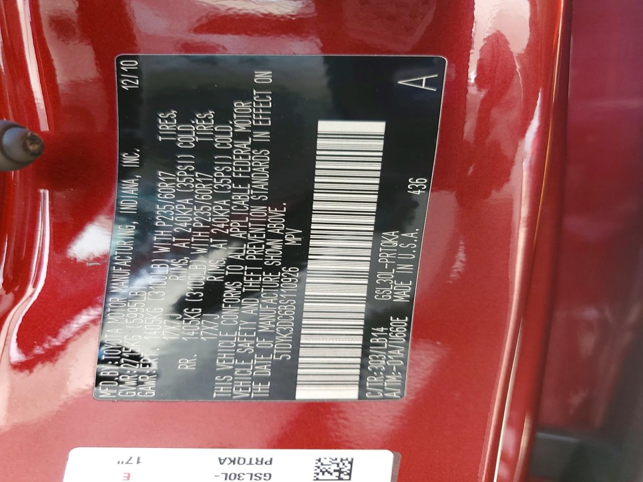 2011 Toyota Sienna Xle 8-passenger Red vin: 5TDYK3DC6BS110926