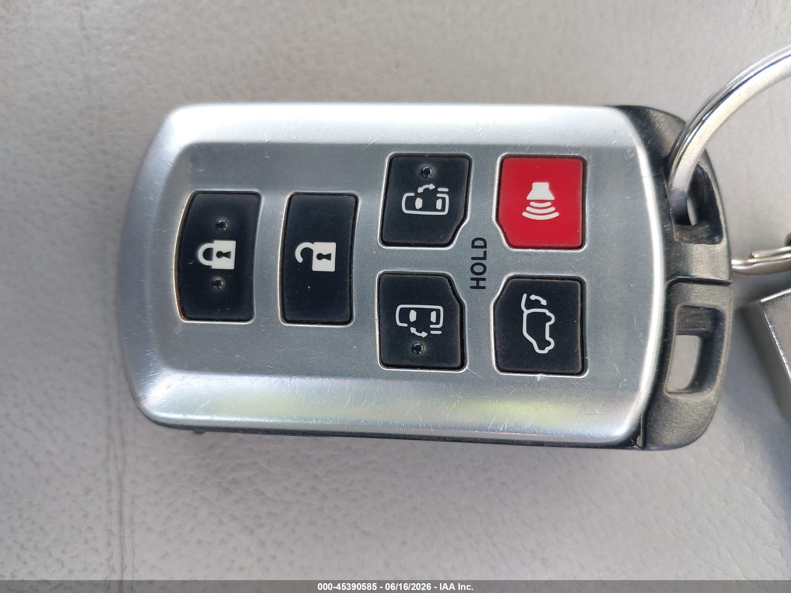 2012 Toyota Sienna Xle V6 8 Passenger Белый vin: 5TDYK3DC6CS198524