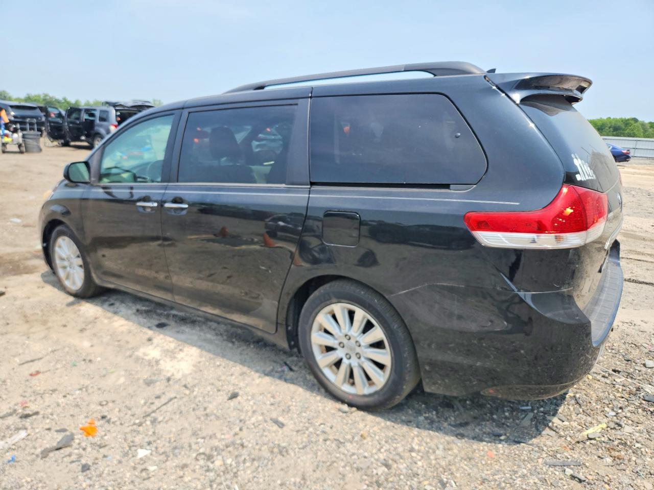 2012 Toyota Sienna Limited 7-passenger Black vin: 5TDYK3DC6CS231800