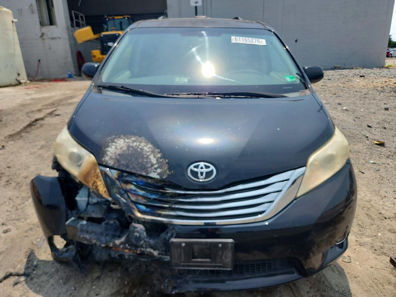 2012 Toyota Sienna Limited 7-passenger Black vin: 5TDYK3DC6CS231800
