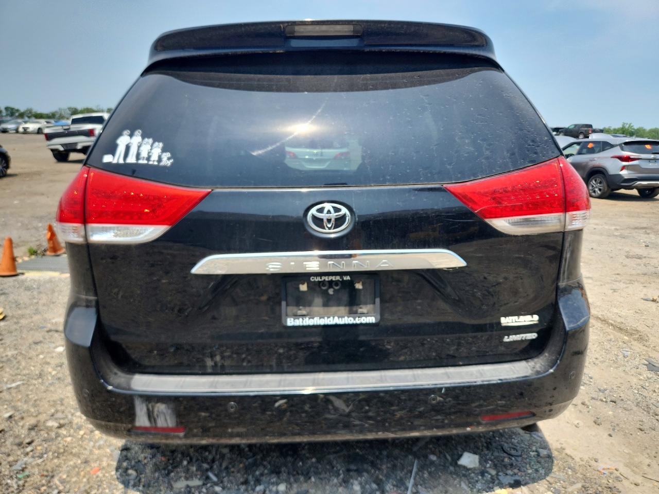 2012 Toyota Sienna Limited 7-passenger Black vin: 5TDYK3DC6CS231800