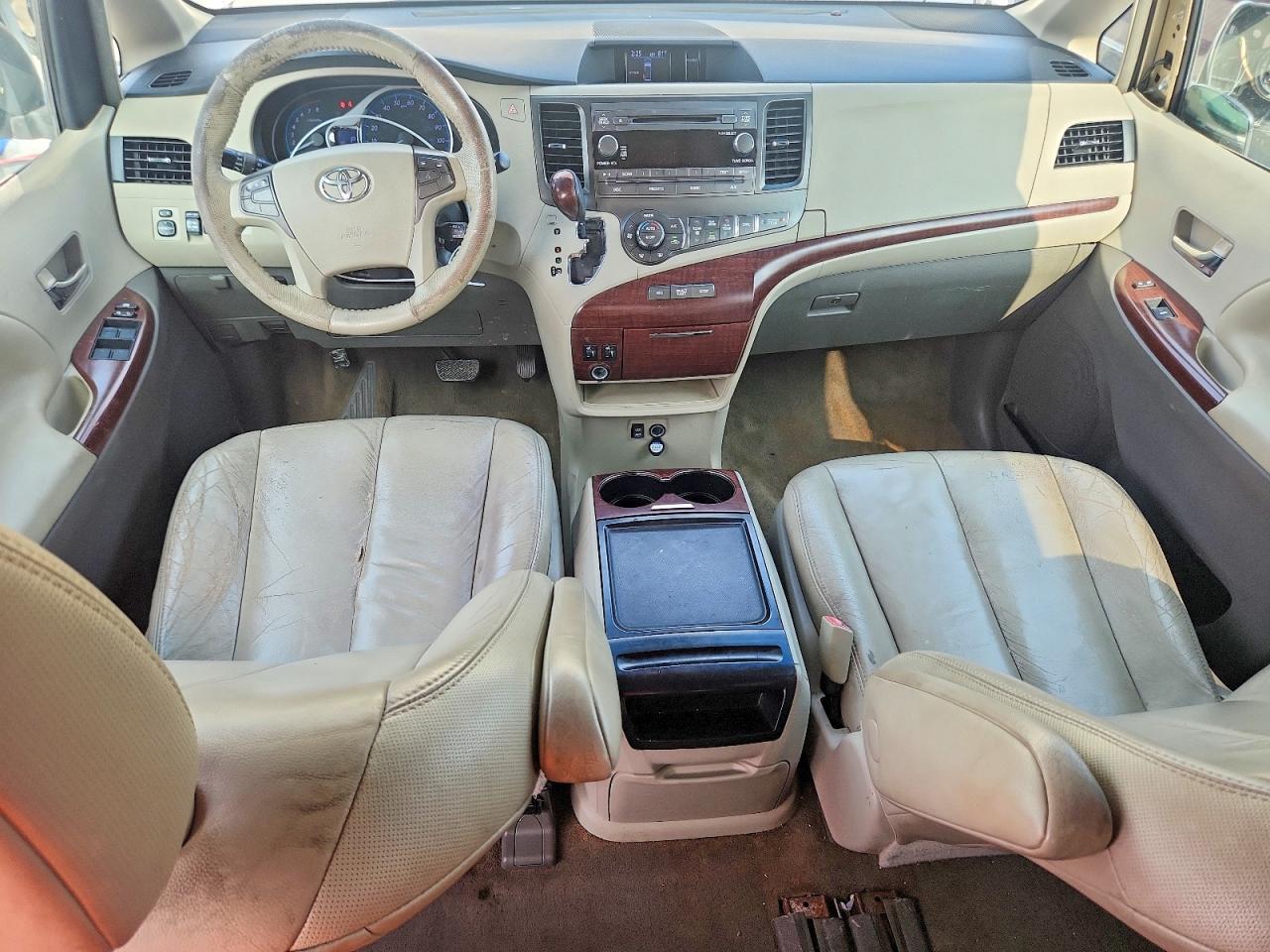 2012 Toyota Sienna Xle 8-passenger Tan vin: 5TDYK3DC6CS238892