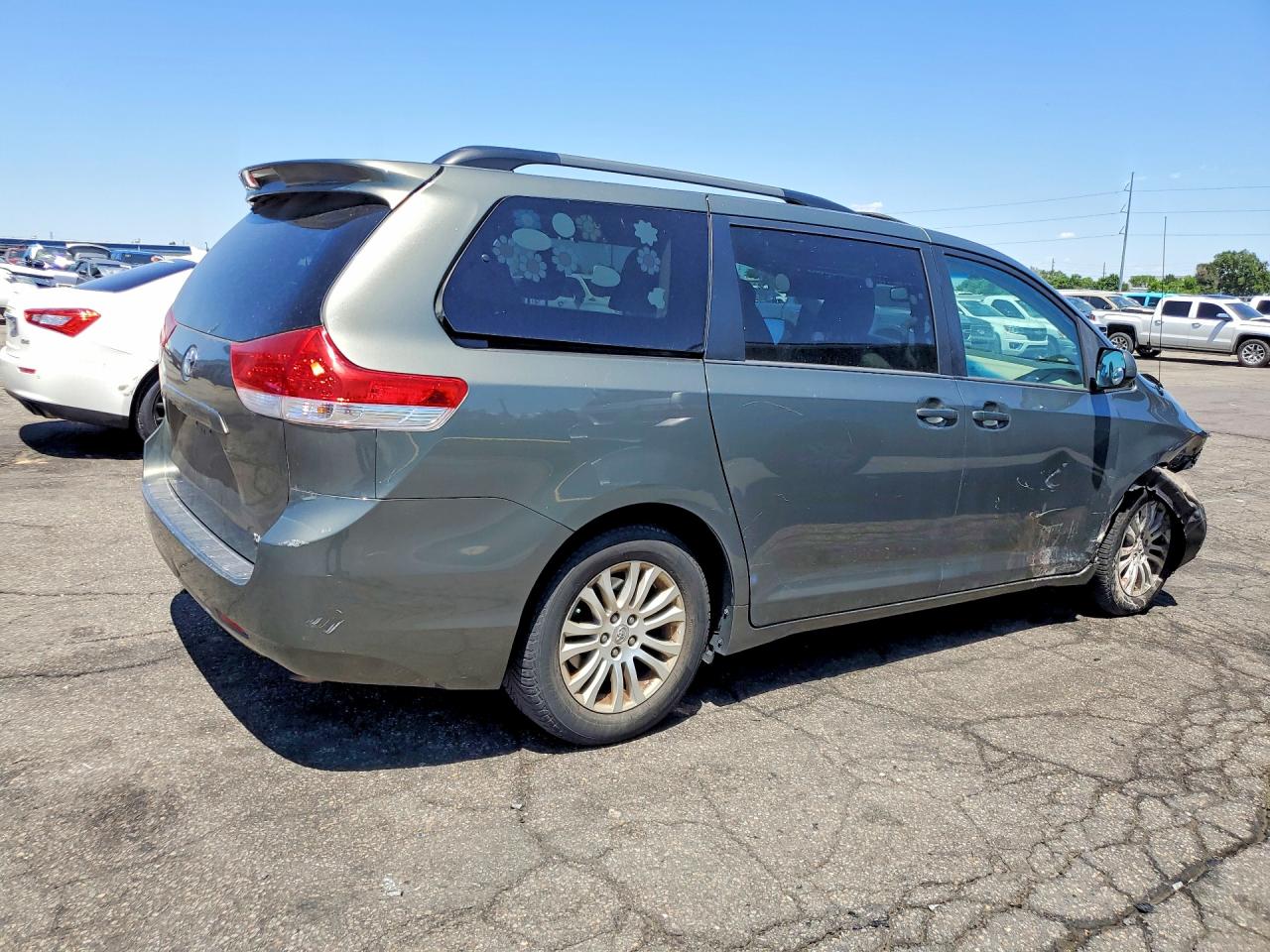 2012 Toyota Sienna Xle 8-passenger Зеленый vin: 5TDYK3DC6CS246474