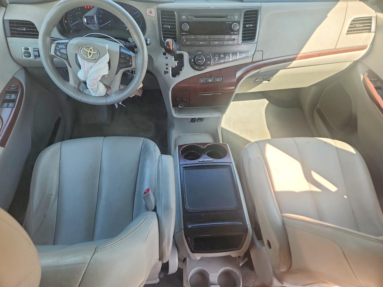 2012 Toyota Sienna Xle 8-passenger Blue vin: 5TDYK3DC6CS272556