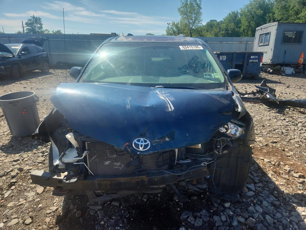 2012 Toyota Sienna Xle 8-passenger Blue vin: 5TDYK3DC6CS272556