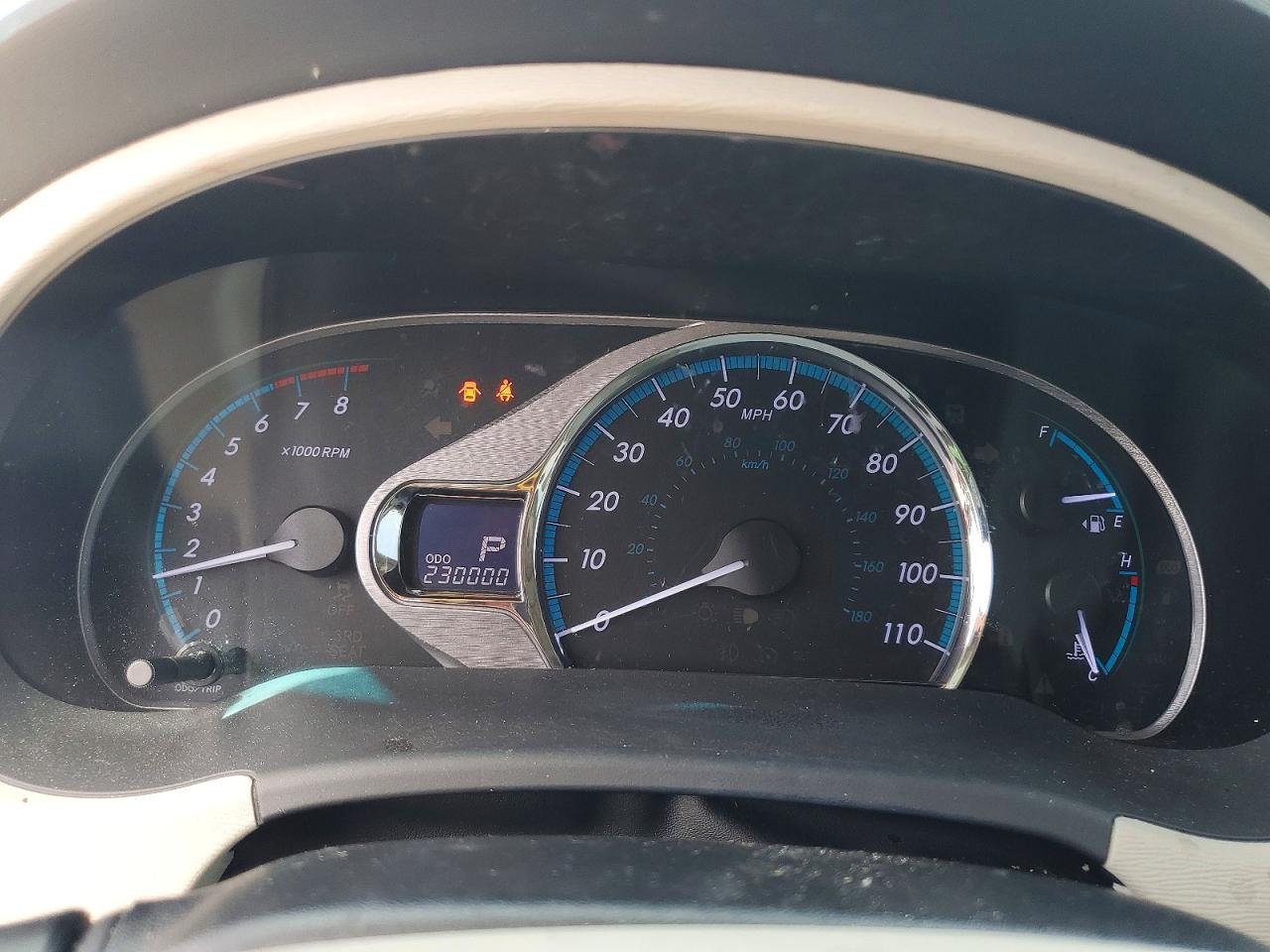 2012 Toyota Sienna Xle 8-passenger Silver vin: 5TDYK3DC6CS275313