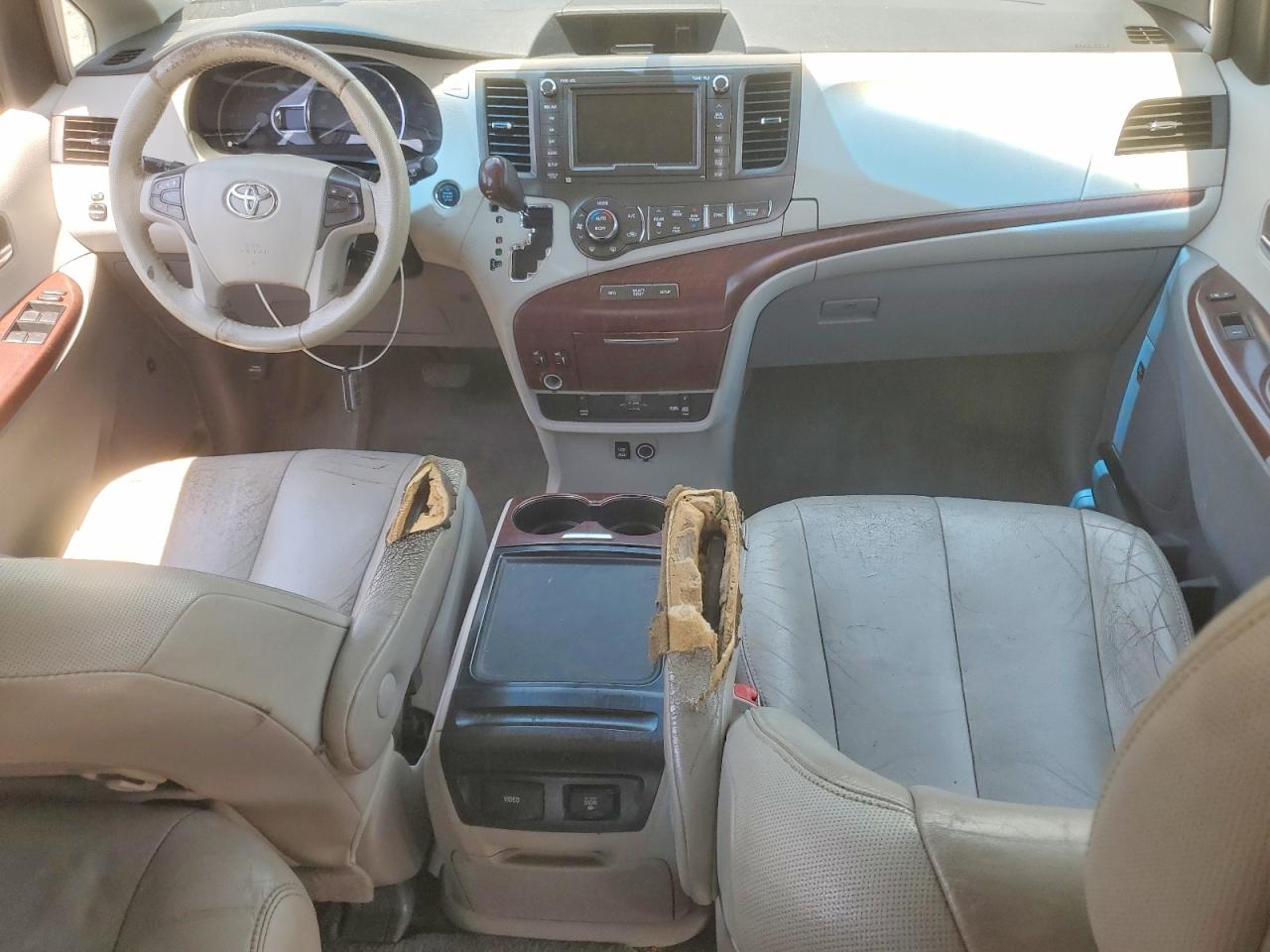 2013 Toyota Sienna Xle 8-passenger Gray vin: 5TDYK3DC6DS280187