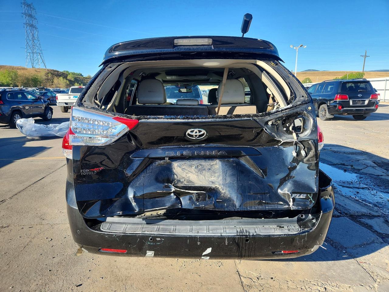 2013 Toyota Sienna Xle 8-passenger Black vin: 5TDYK3DC6DS299273