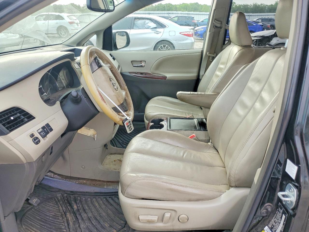 2014 Toyota Sienna Xle 8-passenger Черный vin: 5TDYK3DC6ES449349