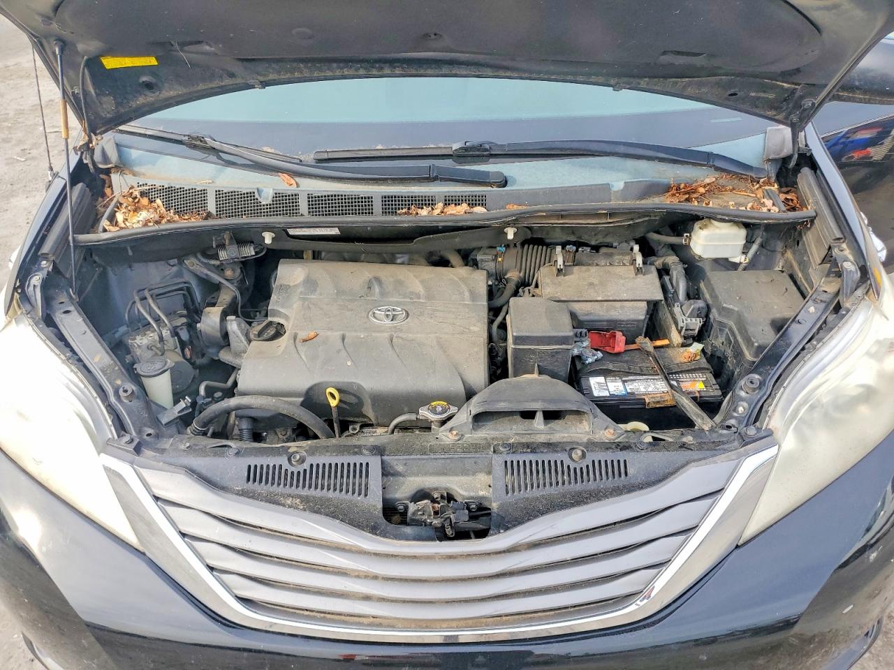 2014 Toyota Sienna Xle 8-passenger Черный vin: 5TDYK3DC6ES449349