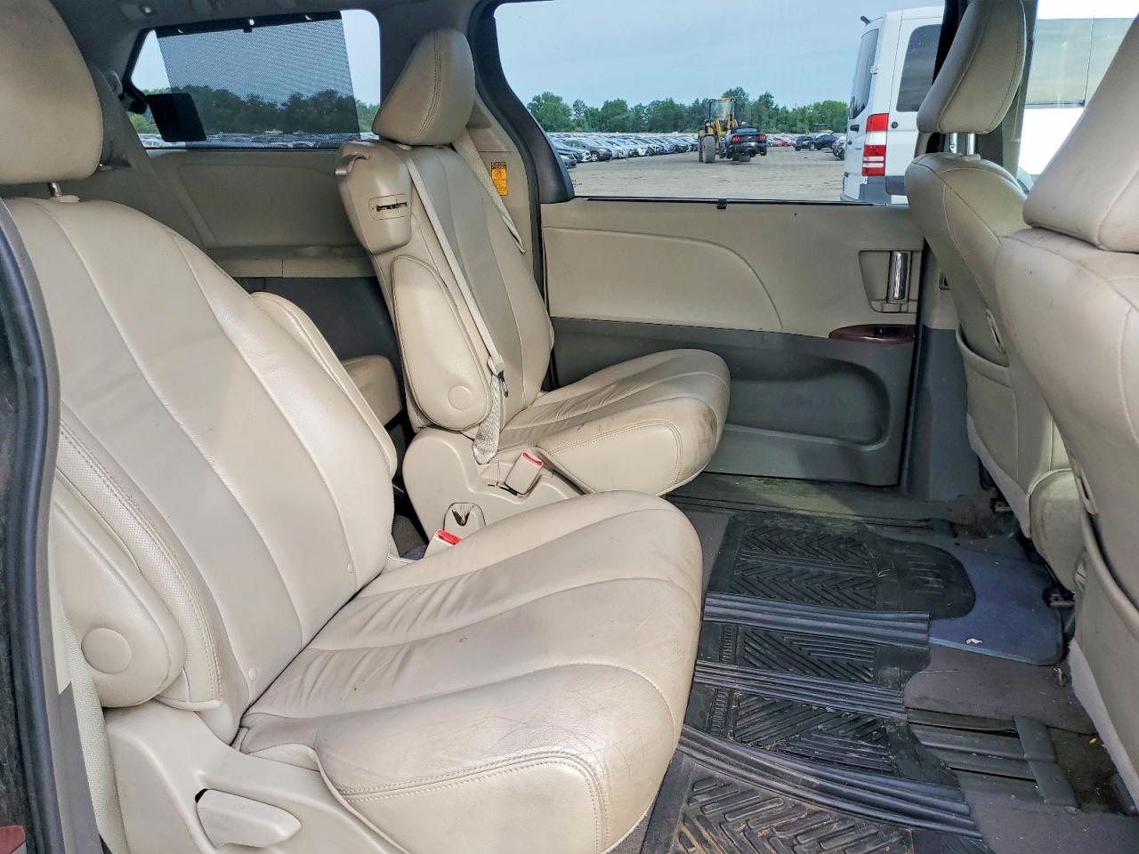 2014 Toyota Sienna Xle 8-passenger Черный vin: 5TDYK3DC6ES449349