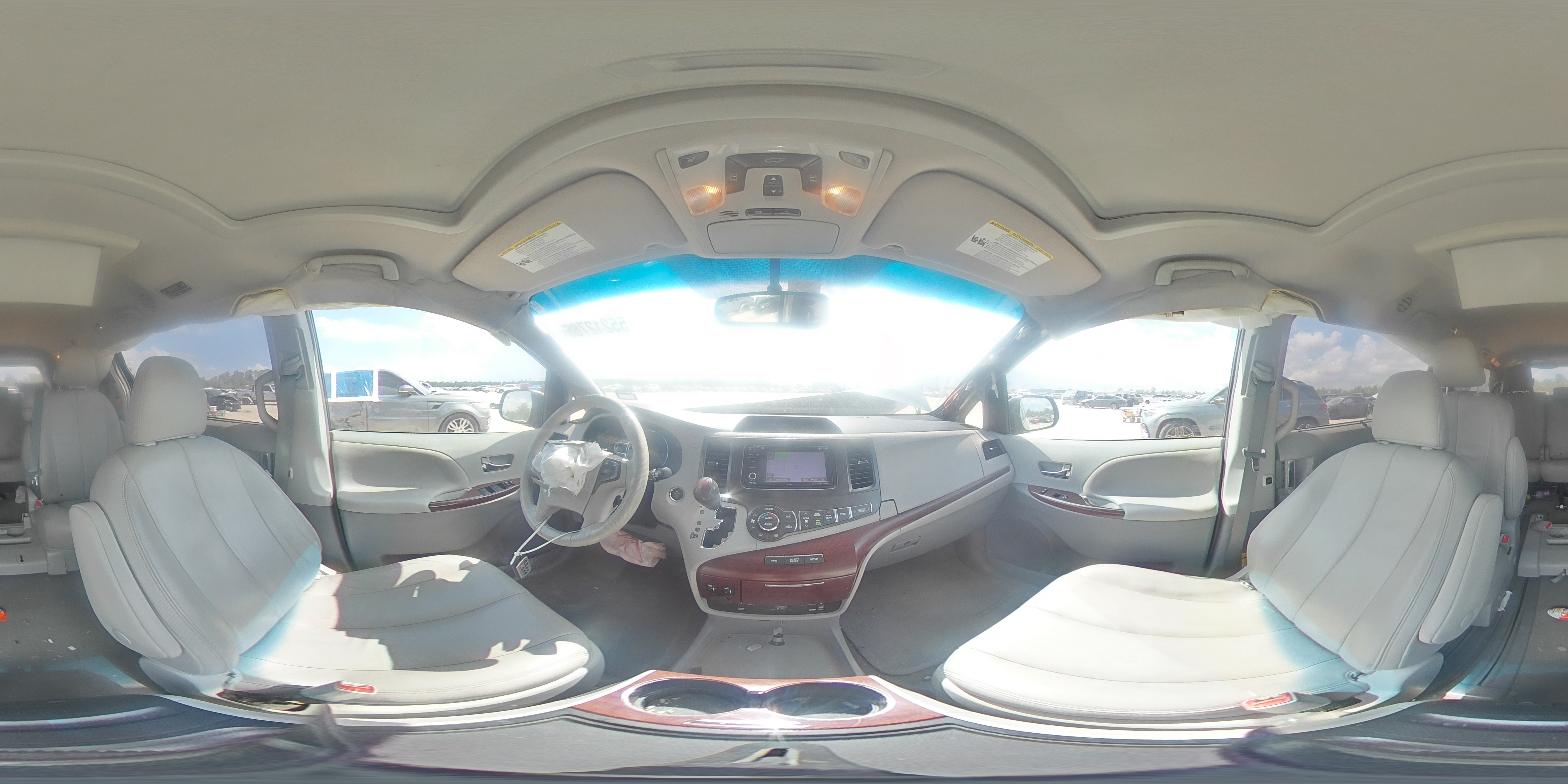2014 Toyota Sienna Xle 8-passenger Silver vin: 5TDYK3DC6ES451117
