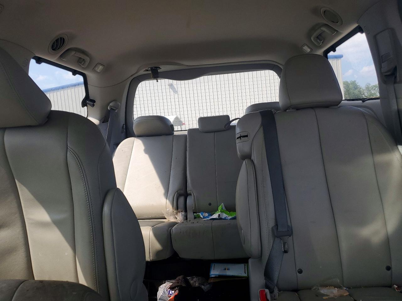 2014 Toyota Sienna Xle 8-passenger Gray vin: 5TDYK3DC6ES457998