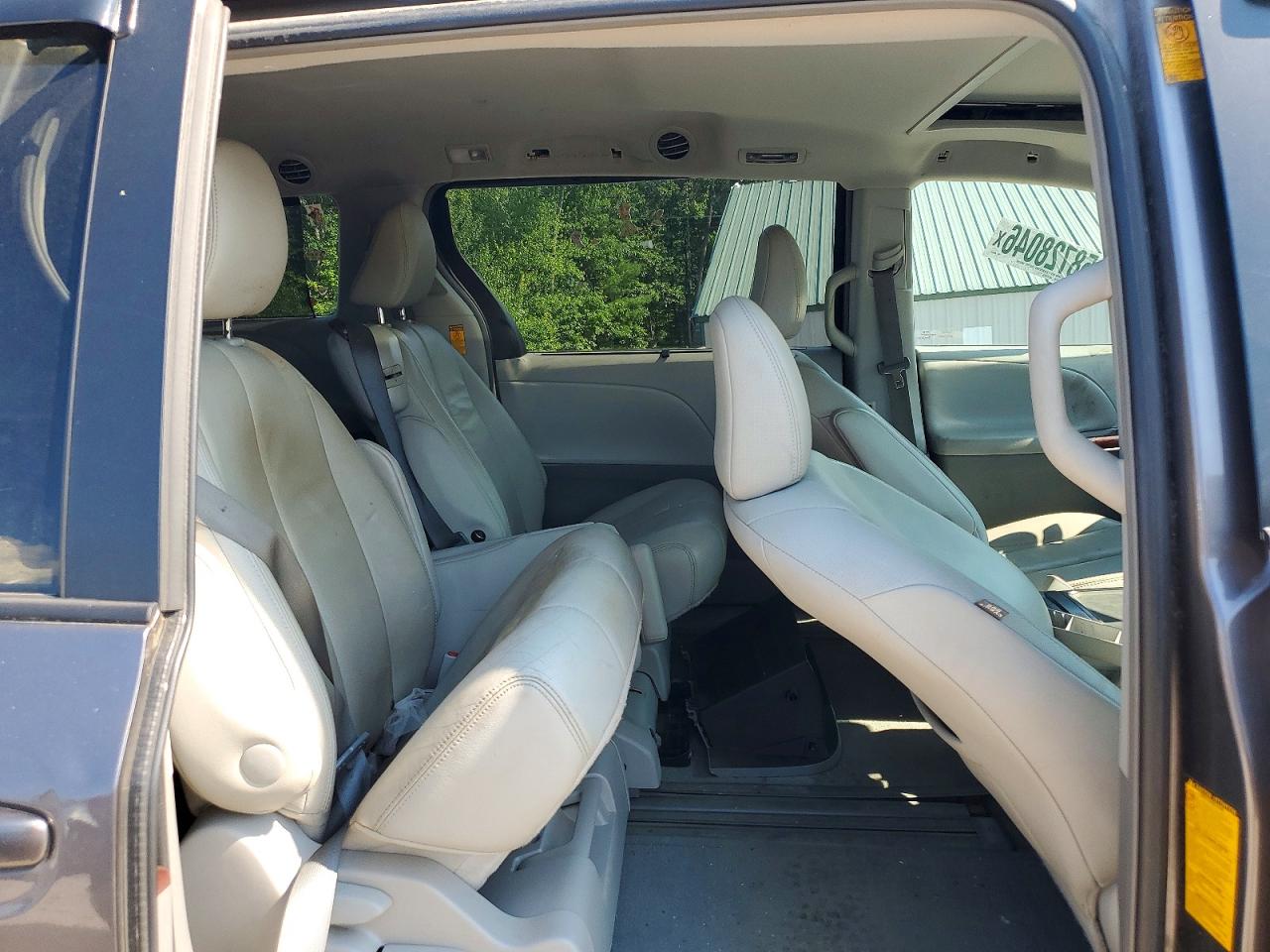 2014 Toyota Sienna Xle 8-passenger Gray vin: 5TDYK3DC6ES490676