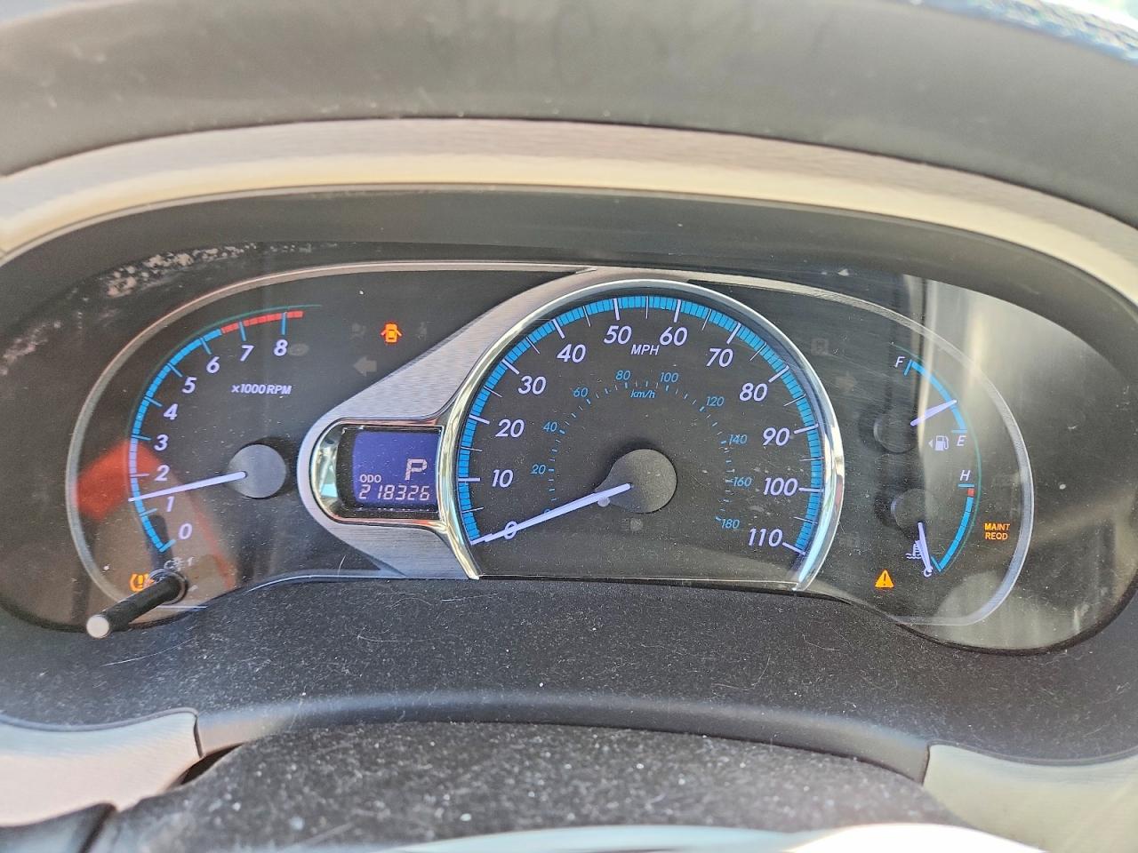 2014 Toyota Sienna Limited 7-passenger Silver vin: 5TDYK3DC6ES493402