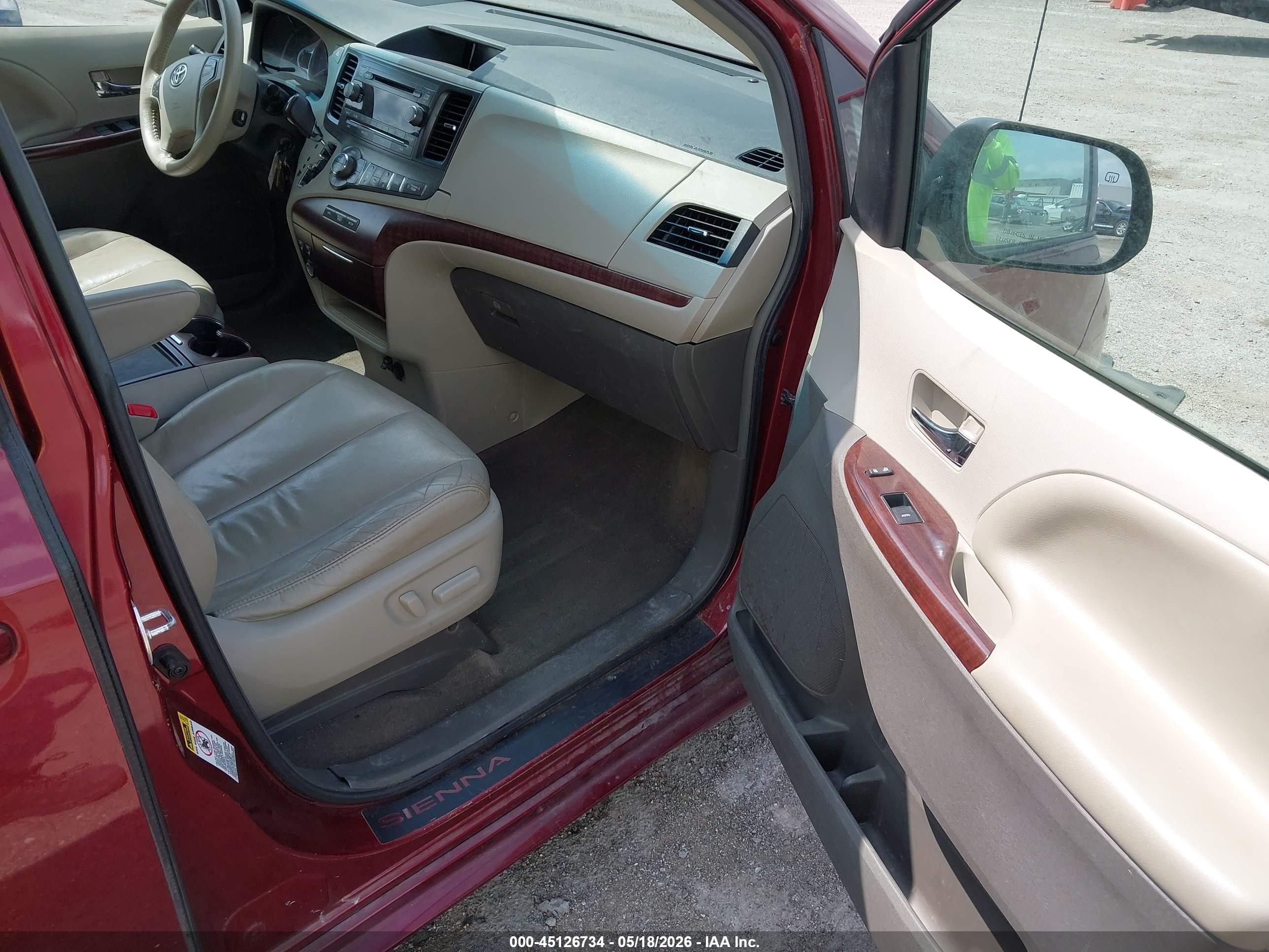 2014 Toyota Sienna Xle V6 8 Passenger Темно-бордовый vin: 5TDYK3DC6ES507766