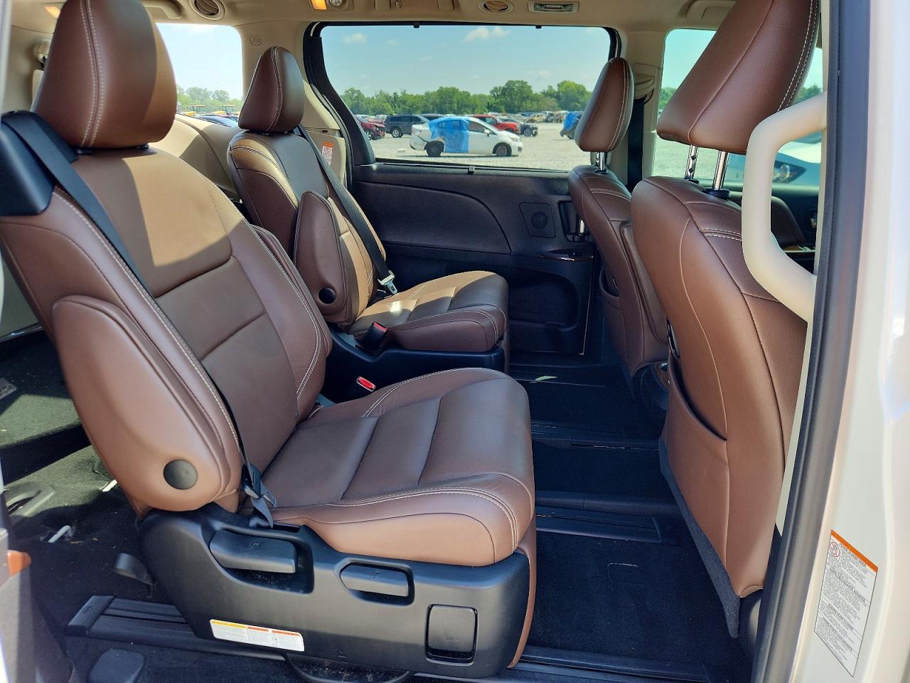 2015 Toyota Sienna Limited Premium 7-passenger Белый vin: 5TDYK3DC6FS568245