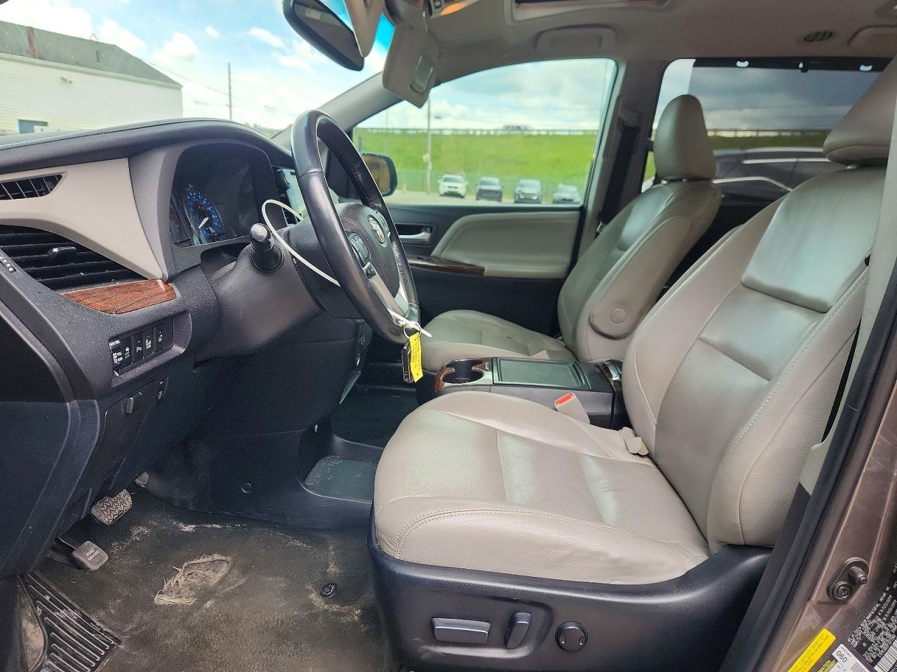 2015 Toyota Sienna Limited 7-passenger Gray vin: 5TDYK3DC6FS572960