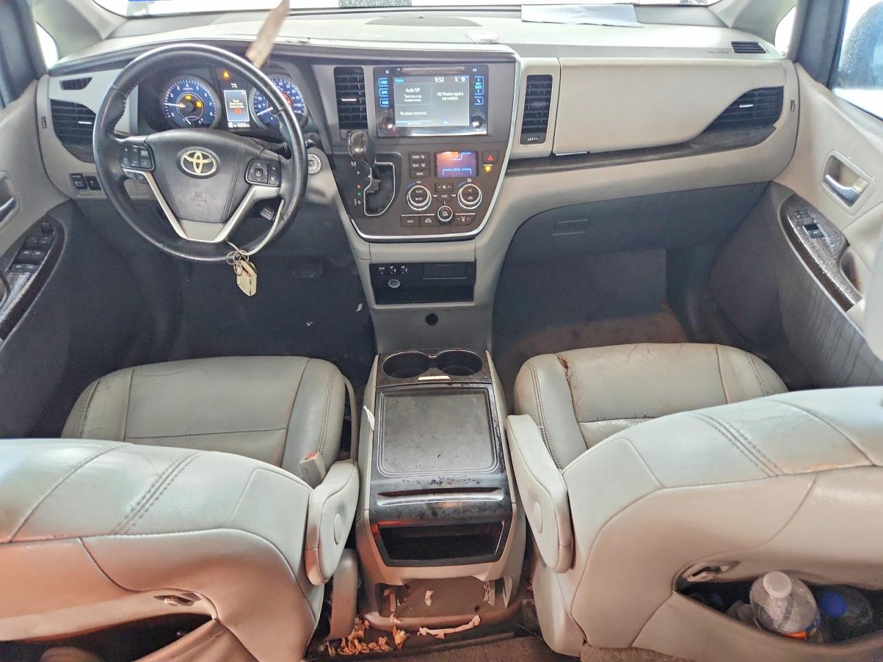2015 Toyota Sienna Xle 8-passenger Black vin: 5TDYK3DC6FS581397
