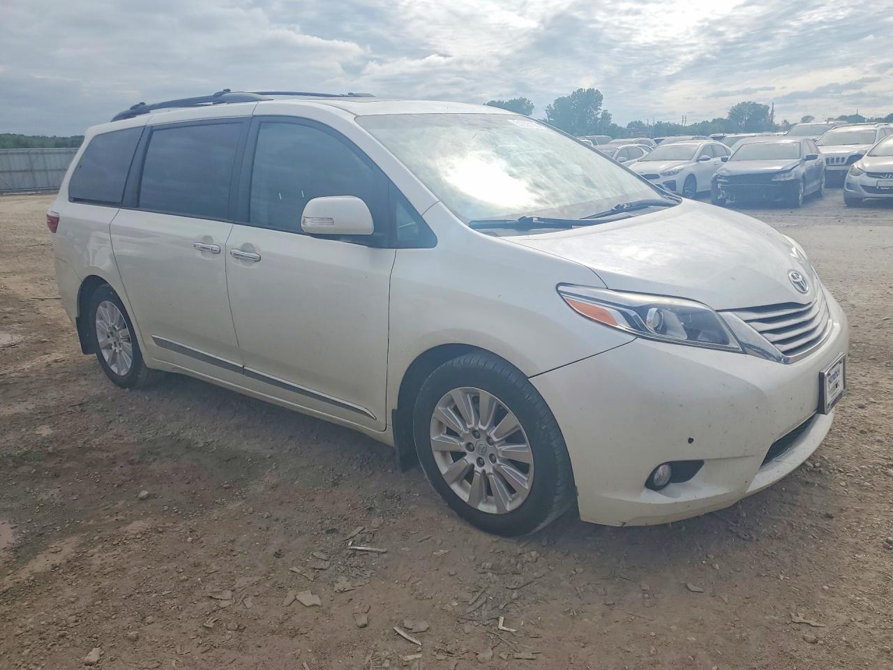 2015 Toyota Sienna Limited Premium 7-passenger White vin: 5TDYK3DC6FS625821