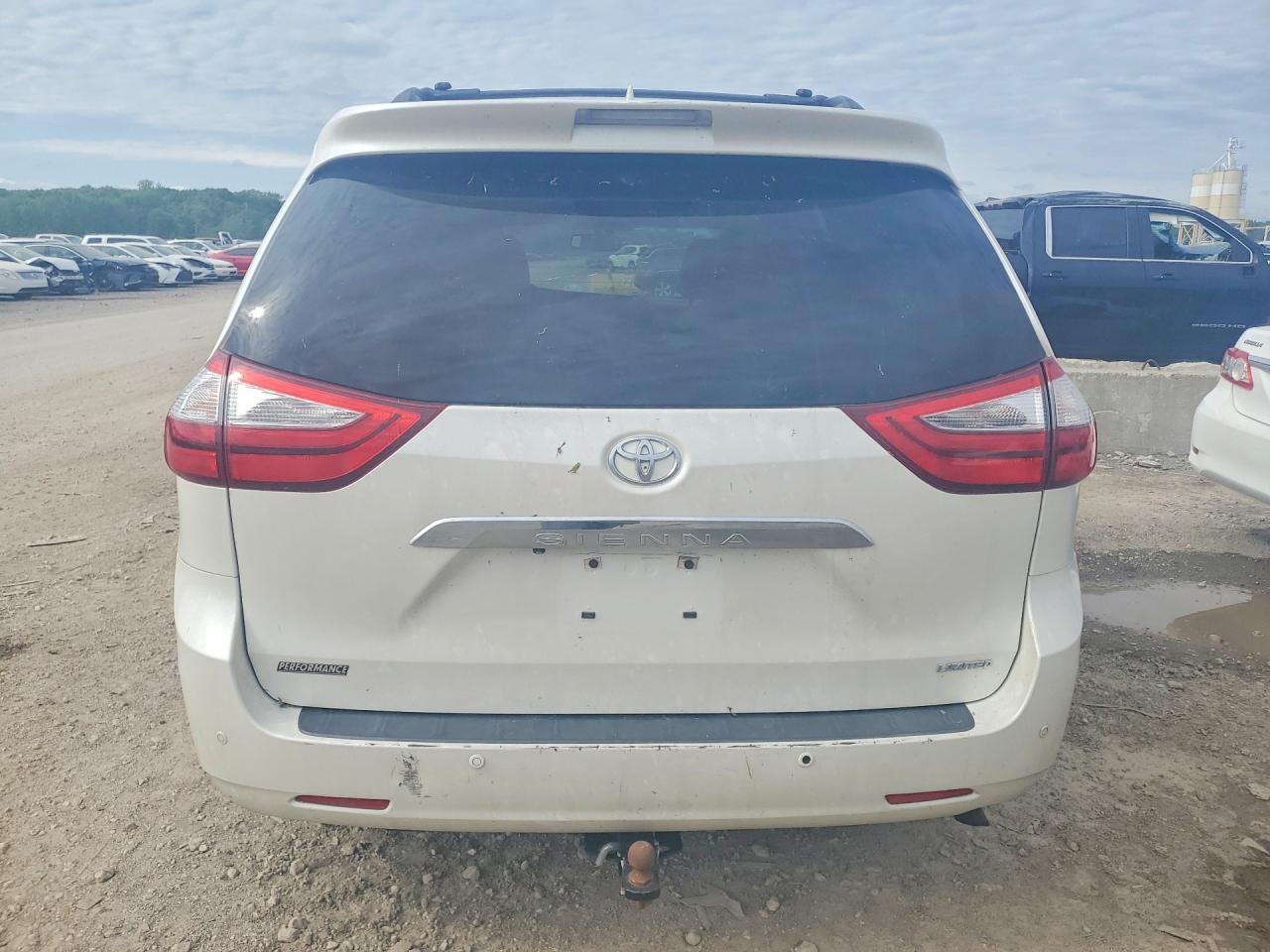 2015 Toyota Sienna Limited Premium 7-passenger White vin: 5TDYK3DC6FS625821