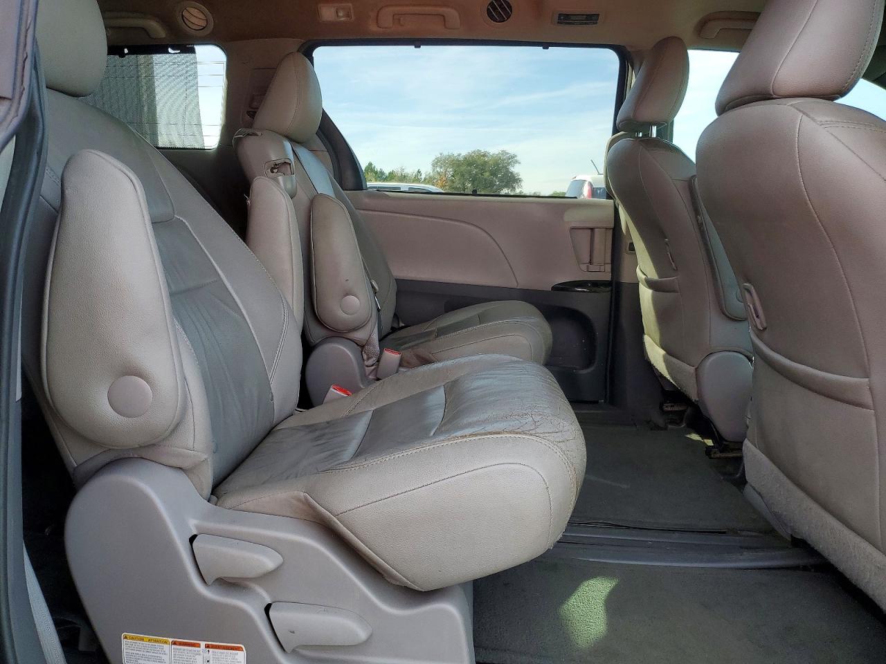 2015 Toyota Sienna Xle 8-passenger Blue vin: 5TDYK3DC6FS626886