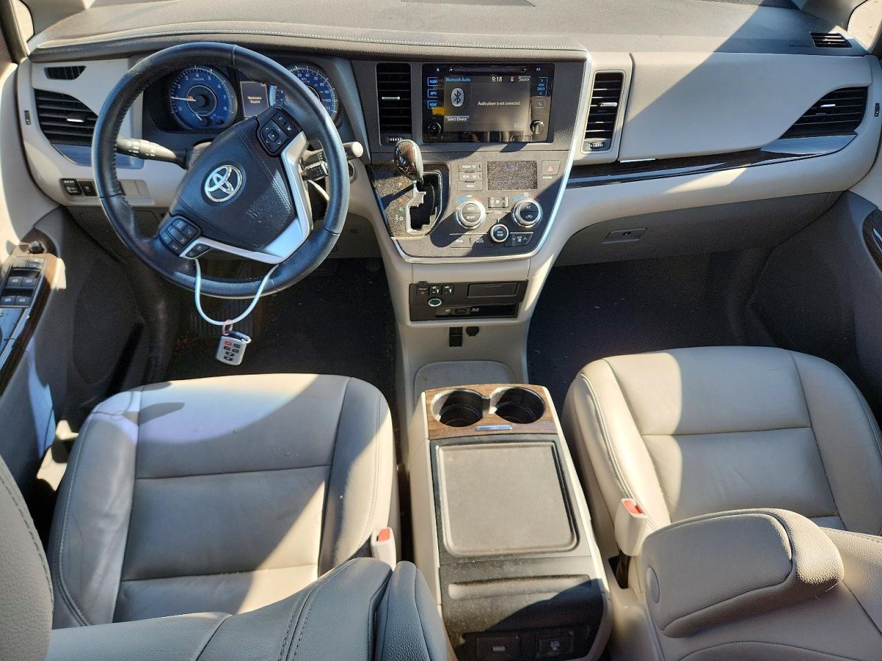 2015 Toyota Sienna Xle Premium 8-passenger Silver vin: 5TDYK3DC6FS635877