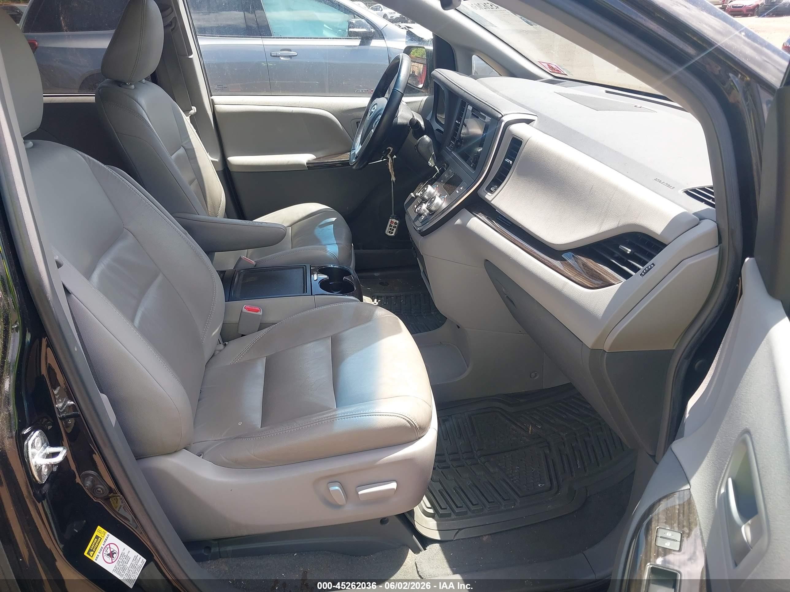 2015 Toyota Sienna Xle 8 Passenger Black vin: 5TDYK3DC6FS686411