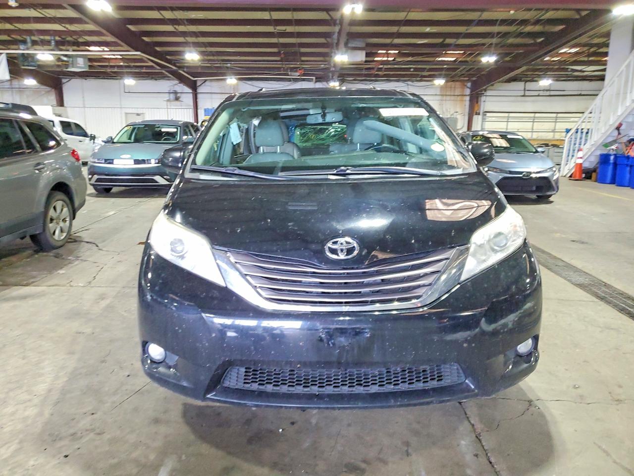 2015 Toyota Sienna Xle Premium 8-passenger Black vin: 5TDYK3DC6FS688000