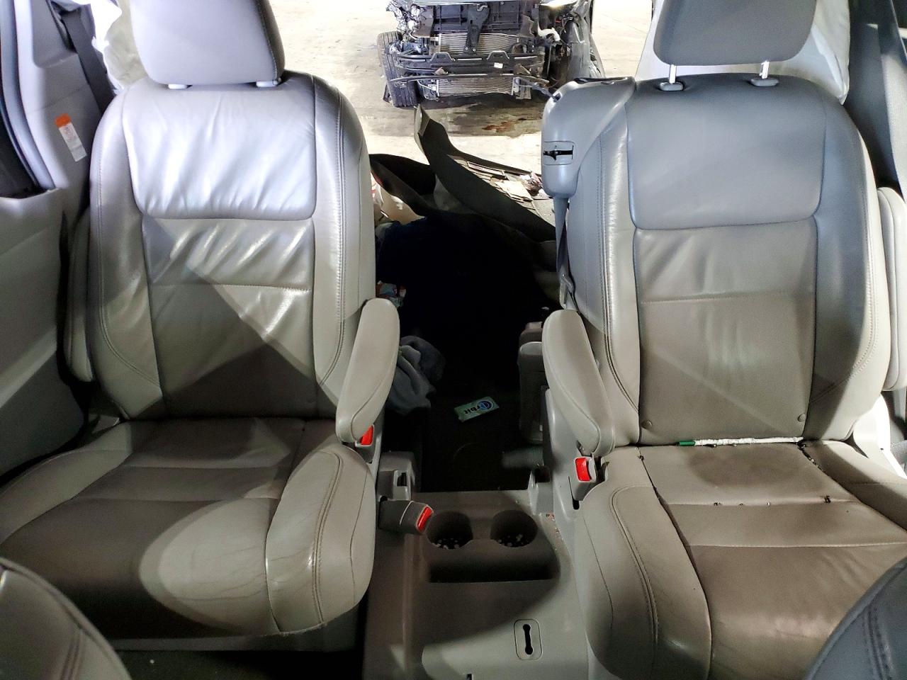 2015 Toyota Sienna Xle Premium 8-passenger Black vin: 5TDYK3DC6FS688000