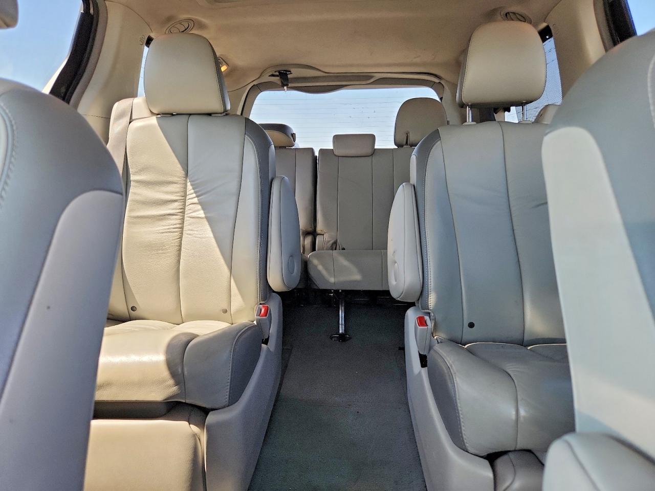 2011 Toyota Sienna Limited 7-passenger Gray vin: 5TDYK3DC7BS038313