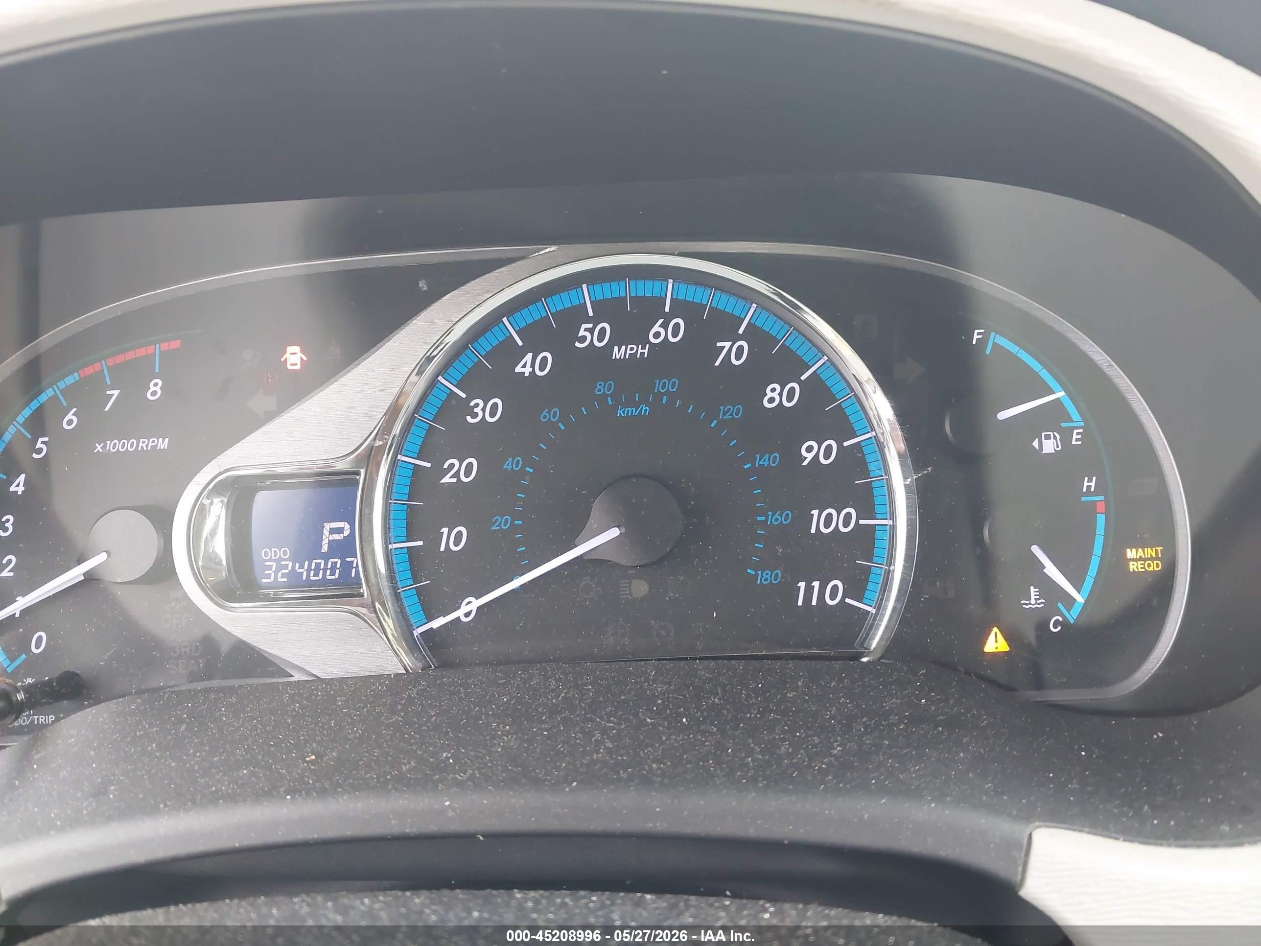 2011 Toyota Sienna Xle V6 Red vin: 5TDYK3DC7BS066192